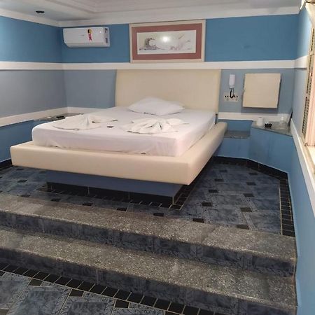 Bhaus Motel Marília Extérieur photo